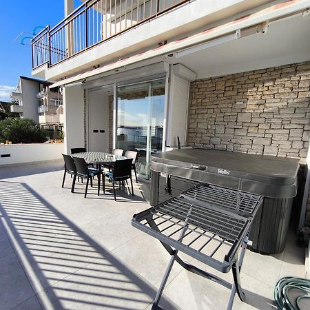 Astramaris Apartments Donji Okrug  Екстер'єр фото