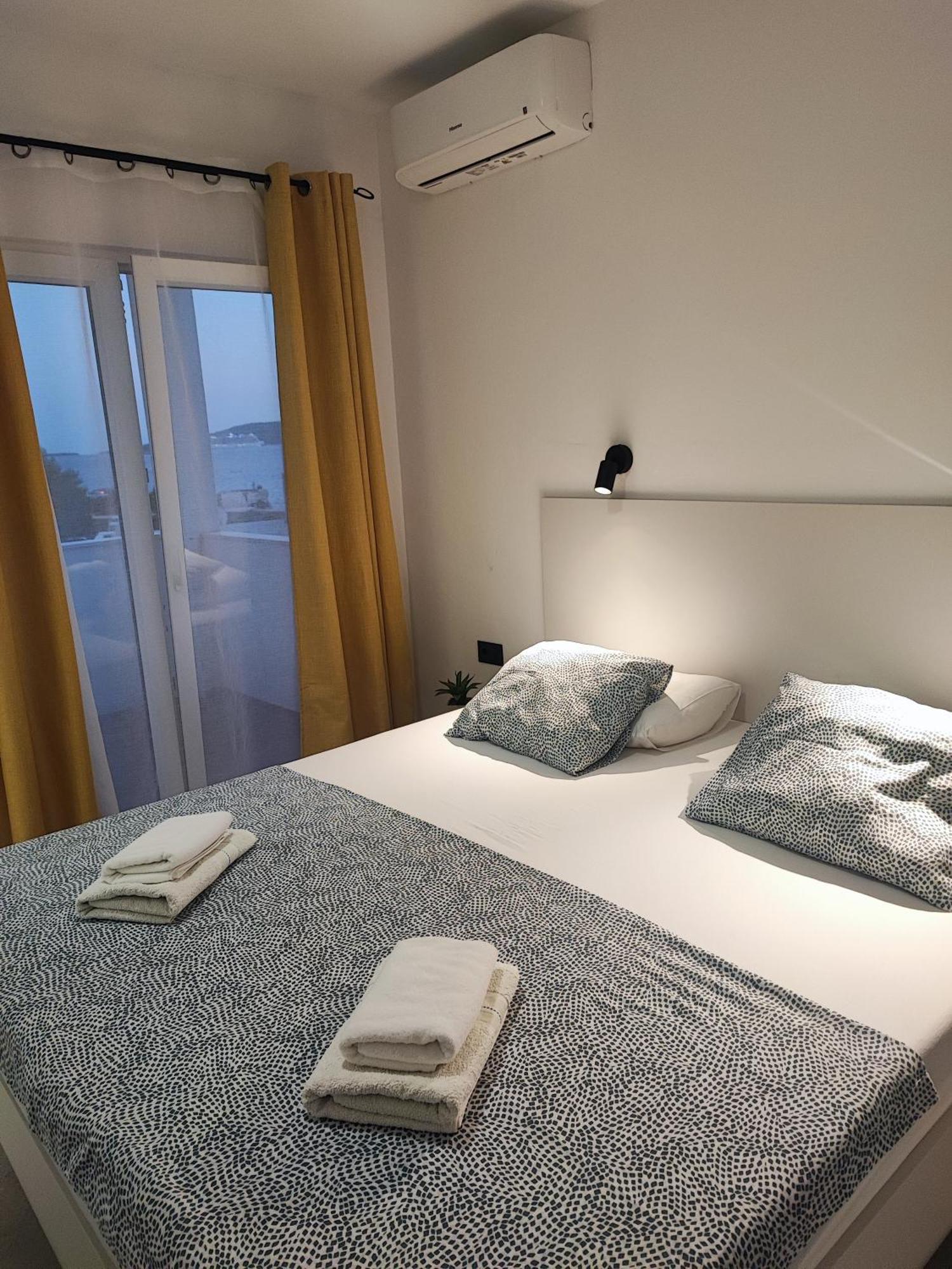 Astramaris Apartments Donji Okrug  Екстер'єр фото
